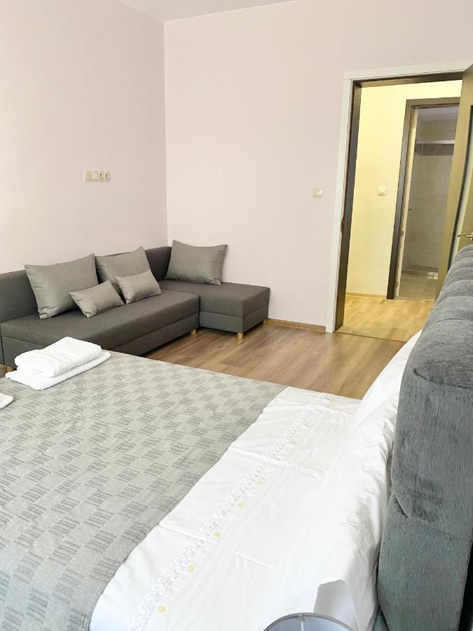 Central Apartment Пловдив Екстериор снимка